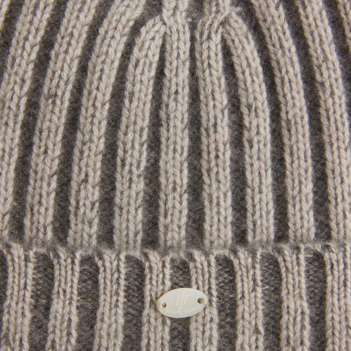 Coco - Widok żebra czapki