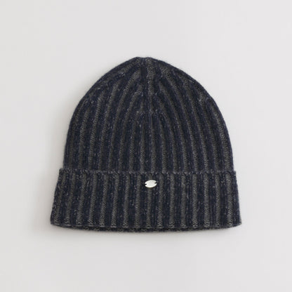 Coco -  Widok żebra czapki