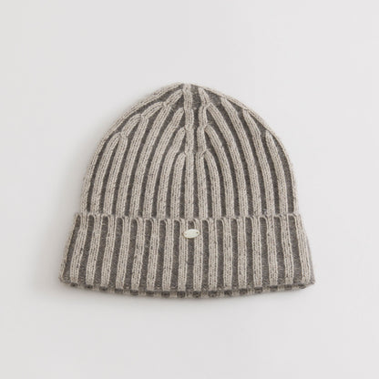 Coco -  Widok żebra czapki