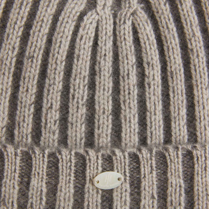 Coco -  Widok żebra czapki